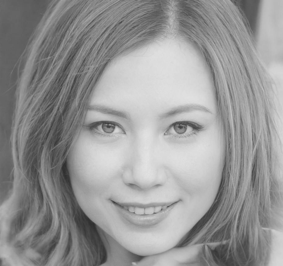 Retrato profesional de instructora especializada en mercados